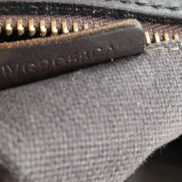 Gorgeous Classic Vintage Burberry Satchel! - Picture 2 of 16